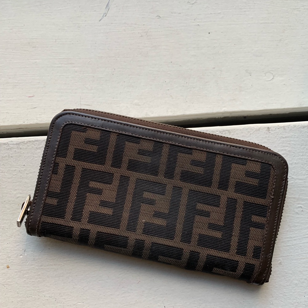 Fendi Zipper Wallet